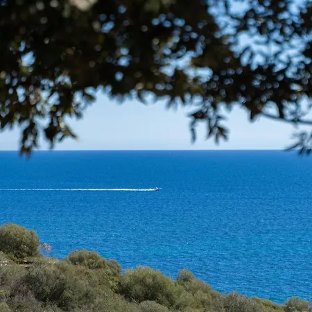 Il Sogno A Dream With Open Eyes, Seafront Vila *